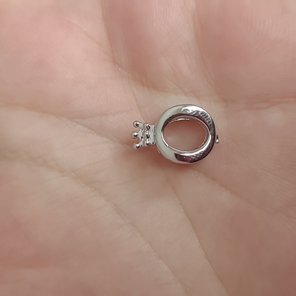 Crown Charm - Picture 2 of 3